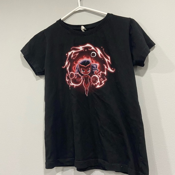 Marvel scarlett witch graphic tee - Picture 3 of 3